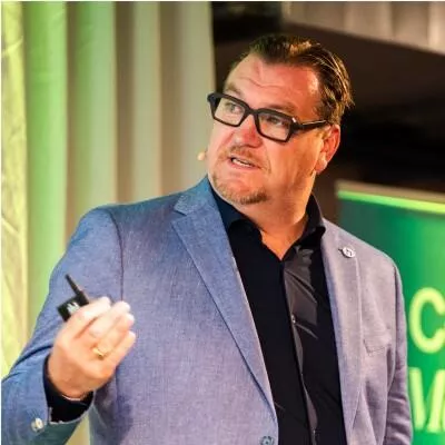 Foto spreker Tom Van Acker
